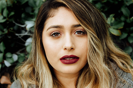 woman in gray top thumbnail