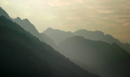 Monochromatic Landscape Photo thumbnail