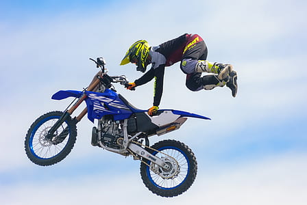rider doing freestyle motocross thumbnail