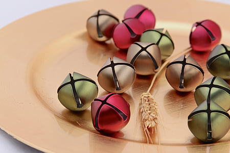 ball decors on round ceramic plate thumbnail