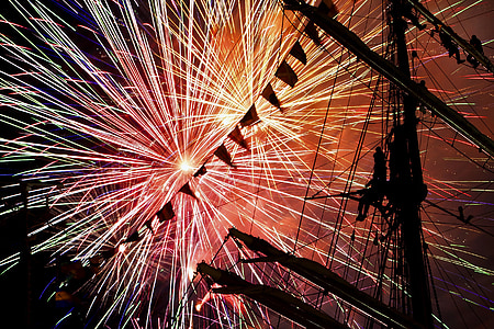 fireworks in the night sky thumbnail