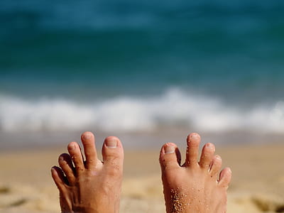 person showing feet thumbnail