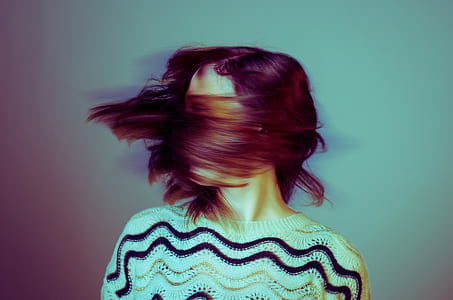 woman sway her hair thumbnail