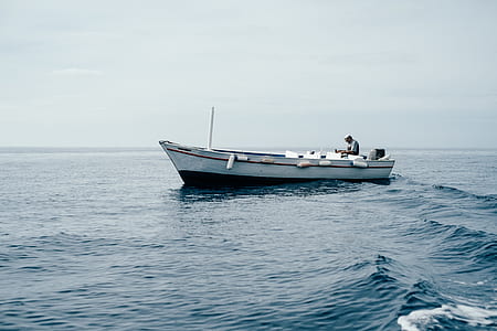 grey boat thumbnail