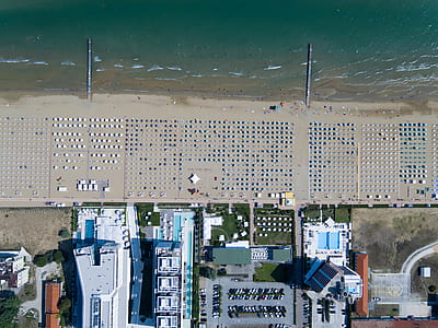 aerial photography of city thumbnail