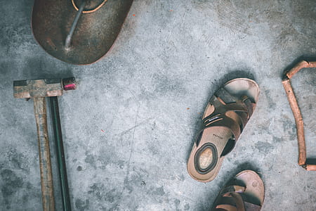 pair of brown leather sandals thumbnail