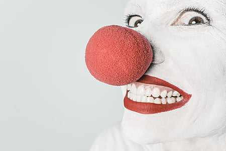 clown smiling thumbnail