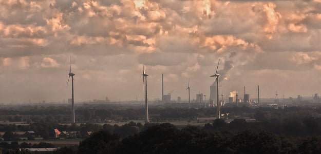 wind generators placed near buildings thumbnail