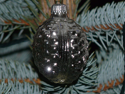 Christmas Ornament, Pine Cones thumbnail