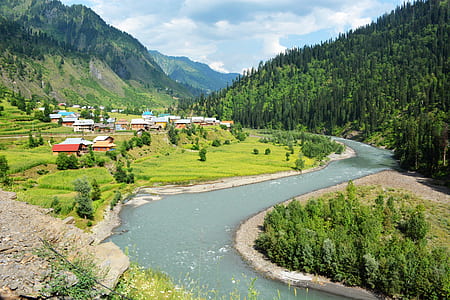 river surrounded by mountains thumbnail