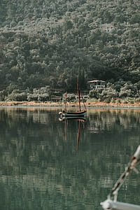 white sailing boat thumbnail