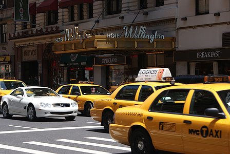yellow taxi on hiway thumbnail