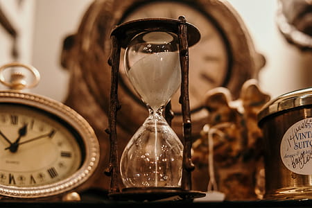 Shallow Focus of Clear Hourglass thumbnail