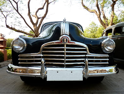 close-up photography of classic vehicle thumbnail