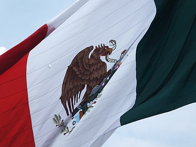 close-up photo of Mexico flag thumbnail