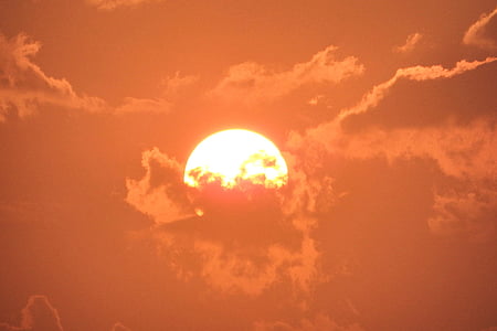sun and nimbus clouds thumbnail