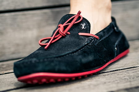 Black Shoe thumbnail