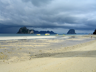 Beach under the clouds landscape at Thailand thumbnail