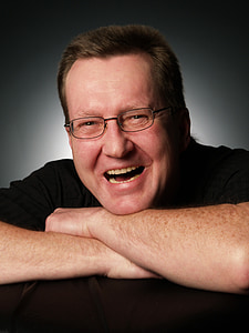 man smilin thumbnail