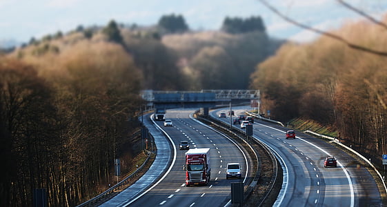 cars on road thumbnail