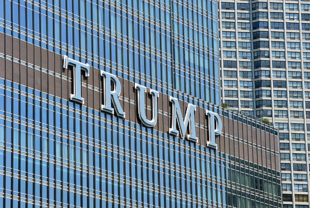 Trump letter signage thumbnail