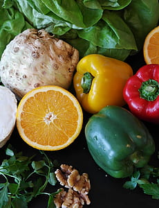 top view of bell peppers, citrus fruit. and green vegetables thumbnail