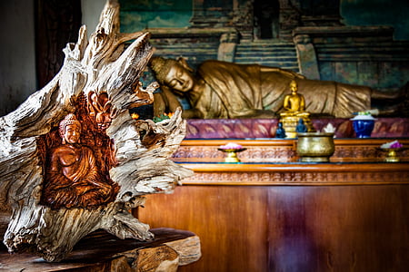 Budda statue thumbnail