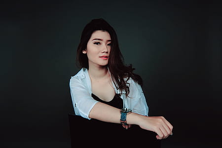 Woman Posing for Picture thumbnail