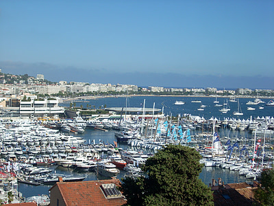 white marinay bay thumbnail