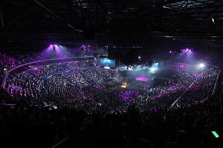 stadium packed with people thumbnail