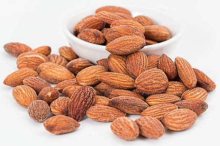 pile of almond nuts thumbnail