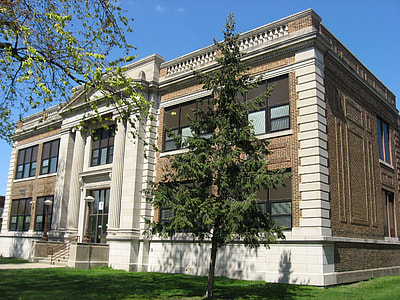 Whiting Public School in Indiana thumbnail