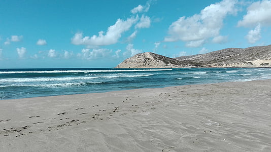 gray seashore thumbnail