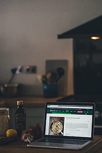 closeup photo of silver MacBook Pro on table thumbnail