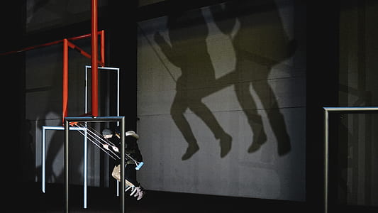 people shadows thumbnail