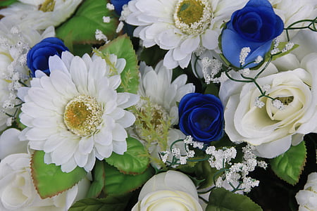 white and blue flower arrangement thumbnail