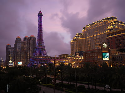 Eiffel Tower, Paris thumbnail