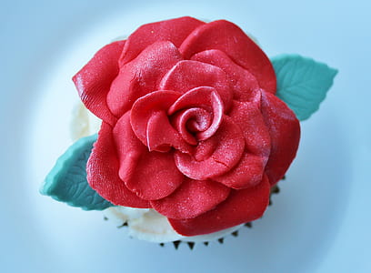 red rose flower cupcake top thumbnail
