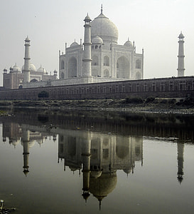 Taj Mahal from the Northern Bank of river Yamuna in India thumbnail