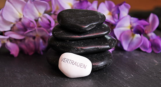 pile of black and white stones thumbnail