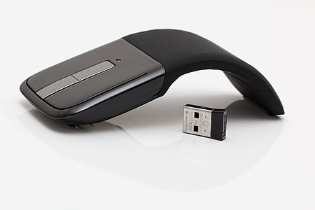 black wireless mouse thumbnail