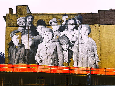 children wearing hats painting thumbnail