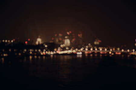 city, night, building, yellow thumbnail