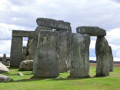 stonehenge thumbnail