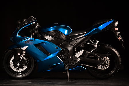 blue and black sports bike thumbnail