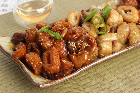 cooked food serve in gray plate thumbnail