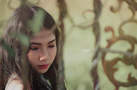 Woman's Black Hair thumbnail