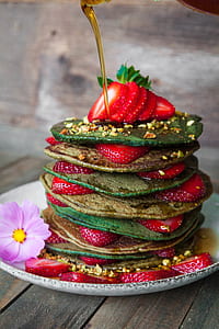 strawberries pancakes thumbnail