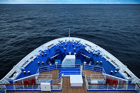blue and white ship thumbnail