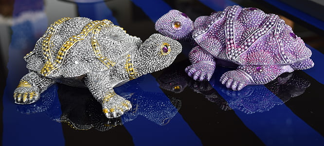 gray and purple ceramic turtle figurines thumbnail